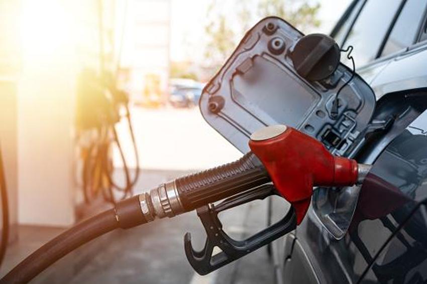 Brent petrol sert düştü! Motorine indirim geldi