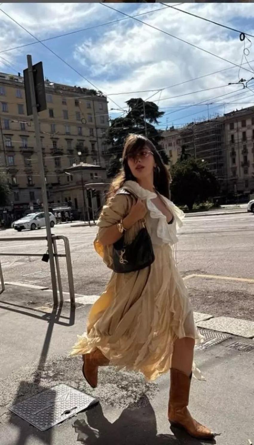 Neslihan Atagül'ün İtalya pozları çok konuşuldu! Hamilelikte iştahı yerinde