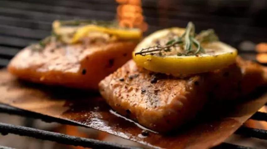 Balık en lezzetli bu şekilde pişiyor! Bu yöntemde balığı tuzlu suda bekletmek var