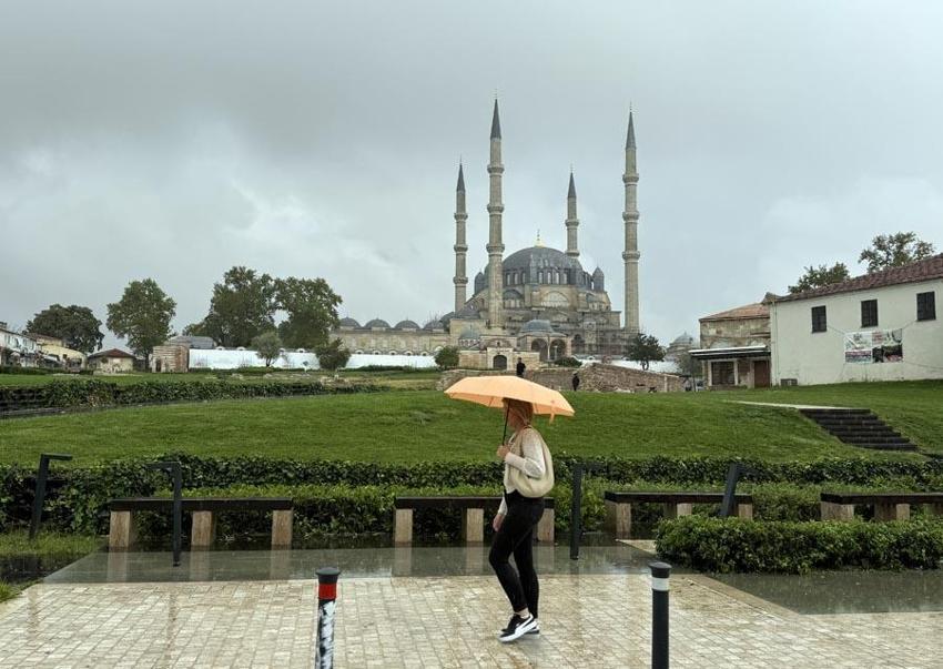 Kar yağışları beklenirken Meteoroloji son dakika uyarısında bulundu! Gök gürültülü sağanaklar ve kuvvetli rüzgar geliyor