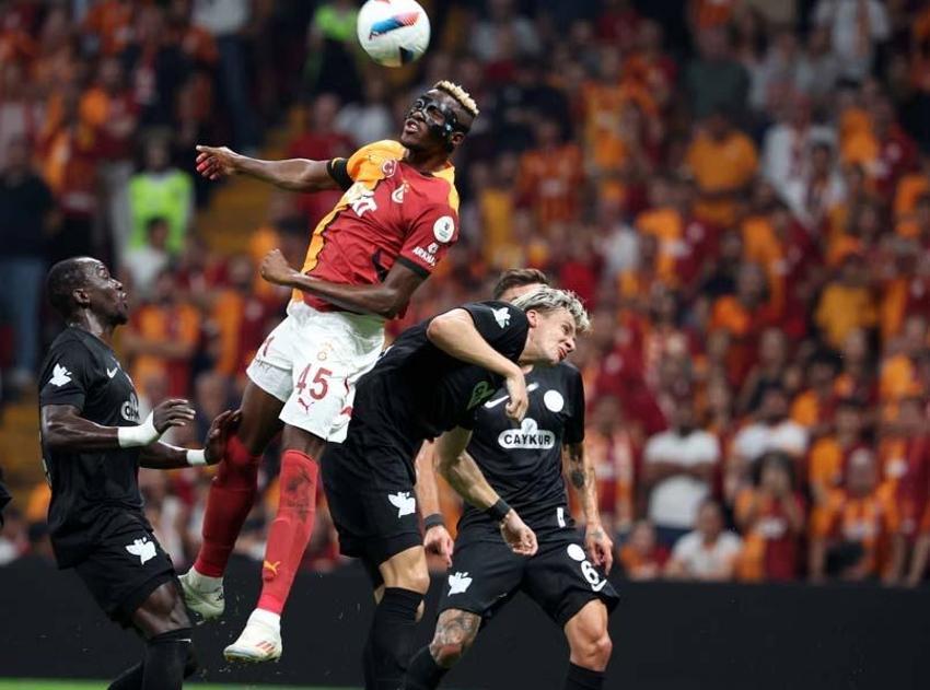 Galatasaray'da maça yıldız isim damga vurdu