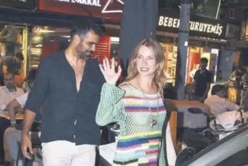 Tuba Ünsal file kazağın içine sütyen bile giymedi! 