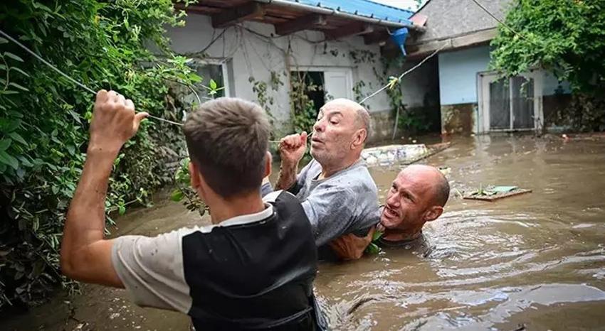 Avrupa'yı Boris Fırtınası vurdu, Polonya ve Romanya'da can kayıpları var