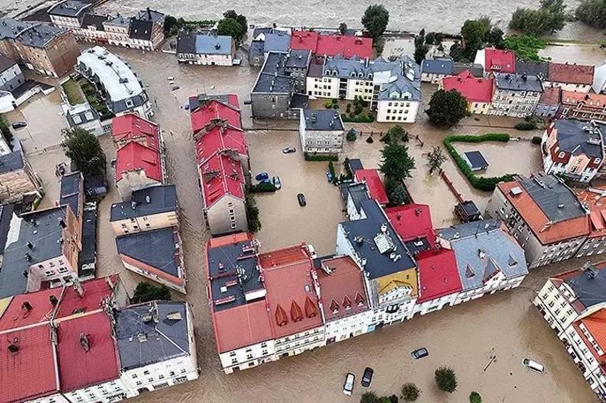 Avrupa'yı Boris Fırtınası vurdu, Polonya ve Romanya'da can kayıpları var