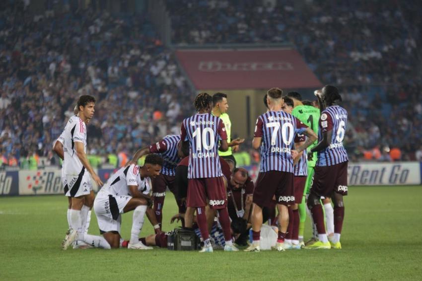Trabzonspor-Beşiktaş maçında tarihe geçen olay: Çok net kırmızı kart, Şenol Güneş atılmalıydı
