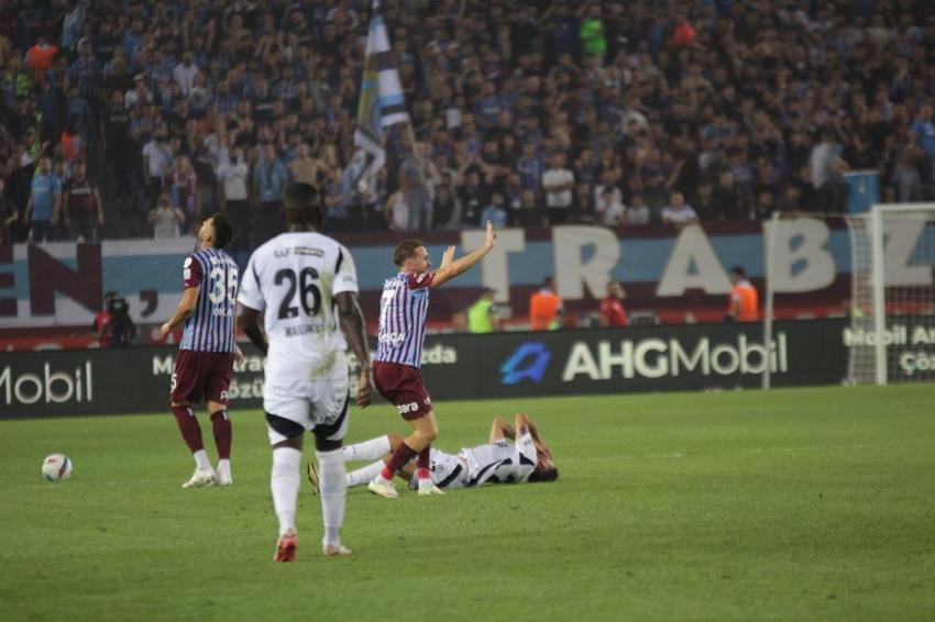 Rafa Silva'ya yapılan hareket sonrası çıldırdı: Futbol hayatı bitecekse, biz ne yapacağız