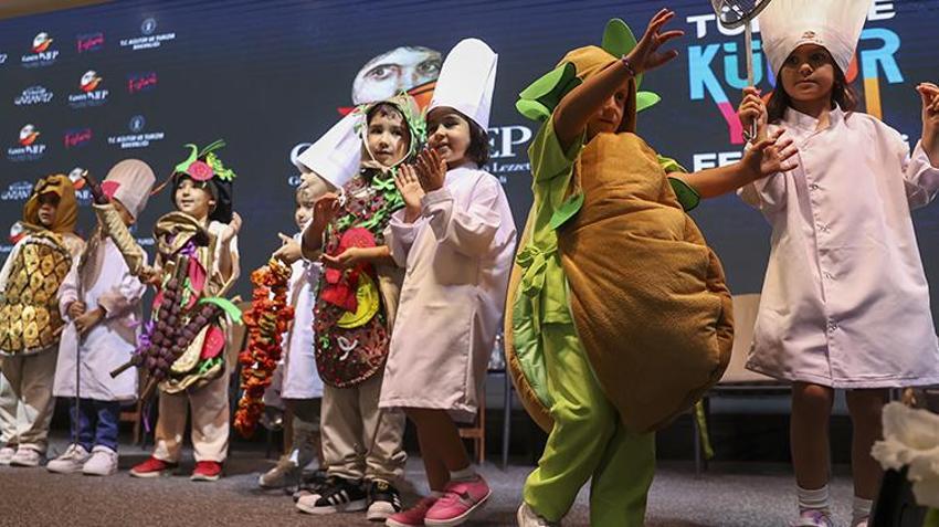 Gaziantep'te festival rüzgarı! GastroAntep dünyaya açıldı, binlerce kişi akın etti