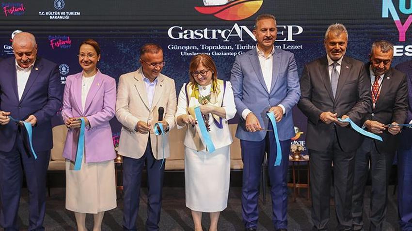 Gaziantep'te festival rüzgarı! GastroAntep dünyaya açıldı, binlerce kişi akın etti