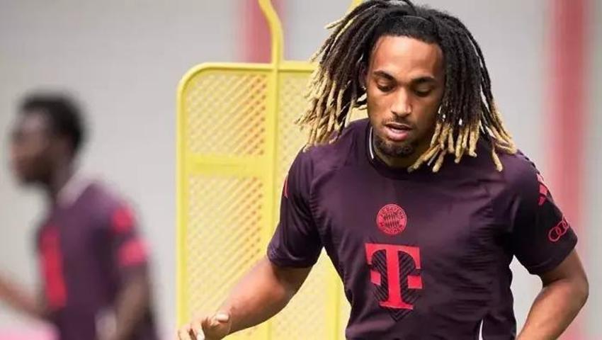 Sacha Boey için korkutucu gerçek ortaya çıktı: Futbolu bırakmam söylendi
