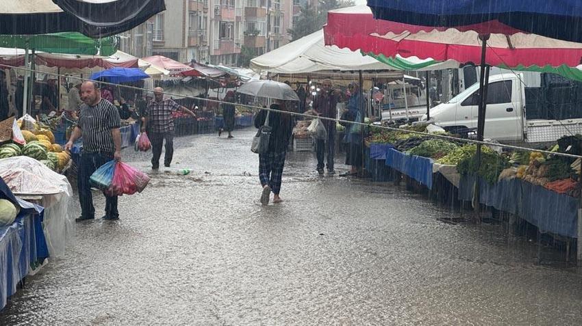 Dondurucu soğuklar geliyor sıcaklıklar düşüyor! Meteoroloji 27 ili sağanak yağışlara karşı uyardı