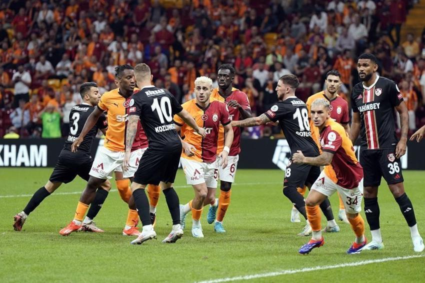 Galatasaray, 3 puanı 3 golle aldı! Derbi öncesi moral