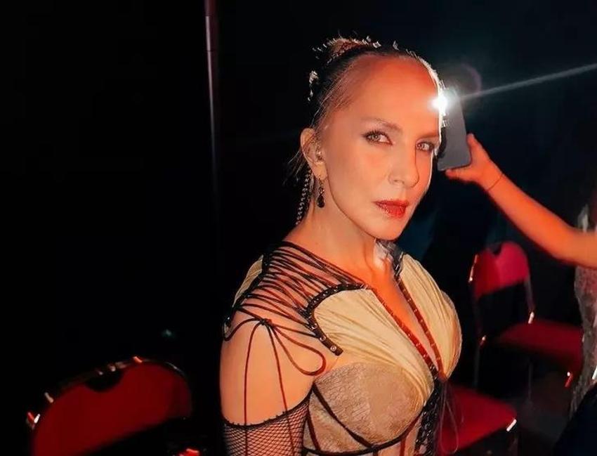 Sertab Erener hayranlardan özür diledi! Gerçeği açıkladı