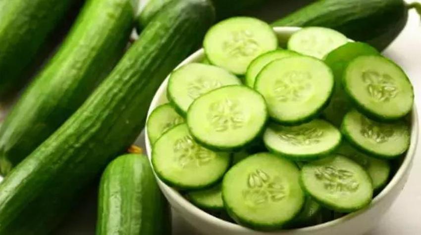 Dudak kırışıklıklarını ütü gibi dümdüz yapan tüyo; Bir kaşık tozu yetiyor
