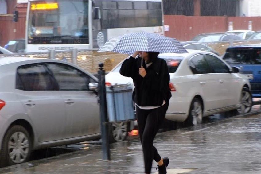 Son hava durumu tahminleri geldi Meteoroloji 34 ili gök gürültülü sağanak yağışlara karşı uyardı