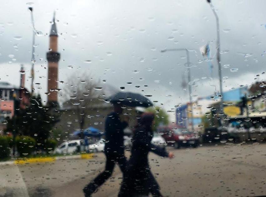 Son hava durumu tahminleri geldi Meteoroloji 34 ili gök gürültülü sağanak yağışlara karşı uyardı