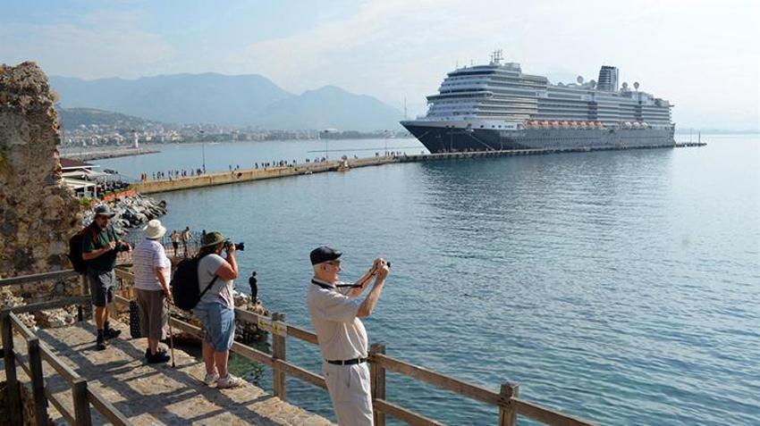 Türkiye kruvaziyer turizminde canlanıyor: Bu yıl gemiyle 1 milyon 196 bin turist geldi