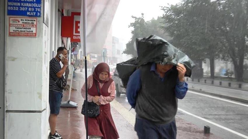 Kar yağışı başladı Meteoroloji son hava durumu raporunu yayınladı! Gök gürültülü sağanak yağışlar kuvvetli şekilde geliyor