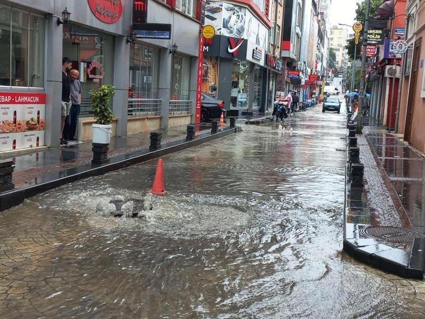 Kar yağışı başladı Meteoroloji son hava durumu raporunu yayınladı! Gök gürültülü sağanak yağışlar kuvvetli şekilde geliyor