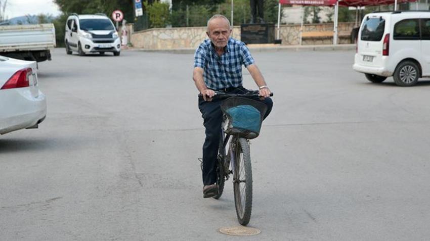 Bolu'da 83 yaşındaki Fahri dede 40 yıldır aynı yöntemi kullanıyor