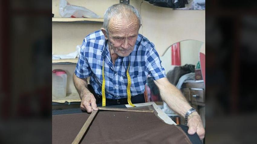 Bolu'da 83 yaşındaki Fahri dede 40 yıldır aynı yöntemi kullanıyor