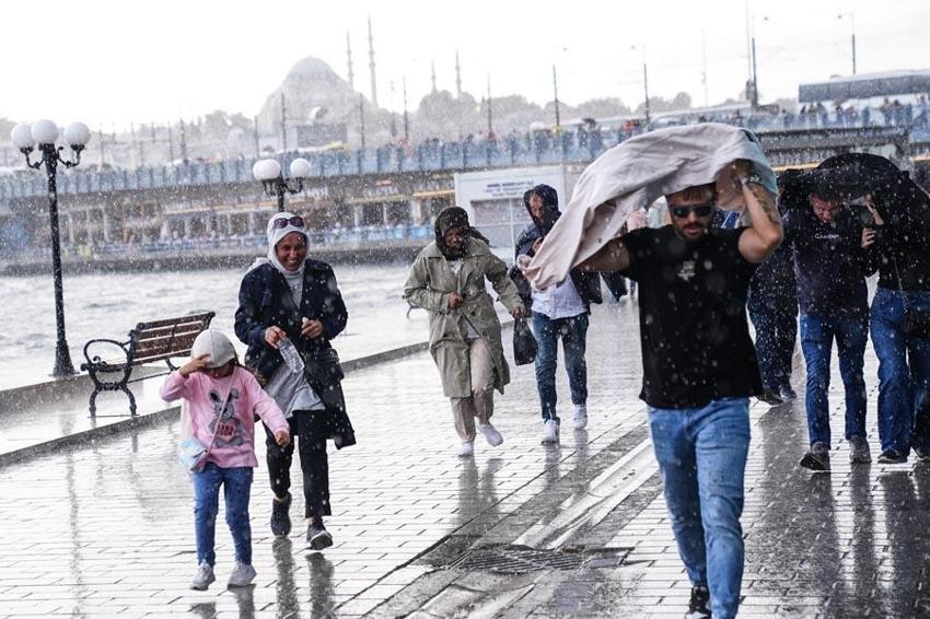 Meteoroloji son hava tahmin raporunu açıkladı, birçok ili sağanak yağışlara karşı uyardı!