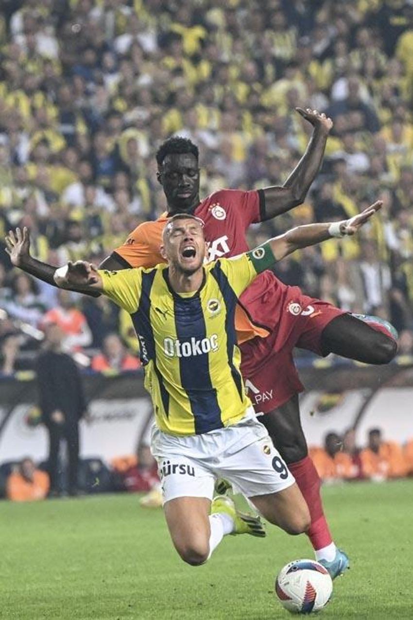 Fenerbahçe Galatasaray derbi maçında 3 puan Aslan'ın!