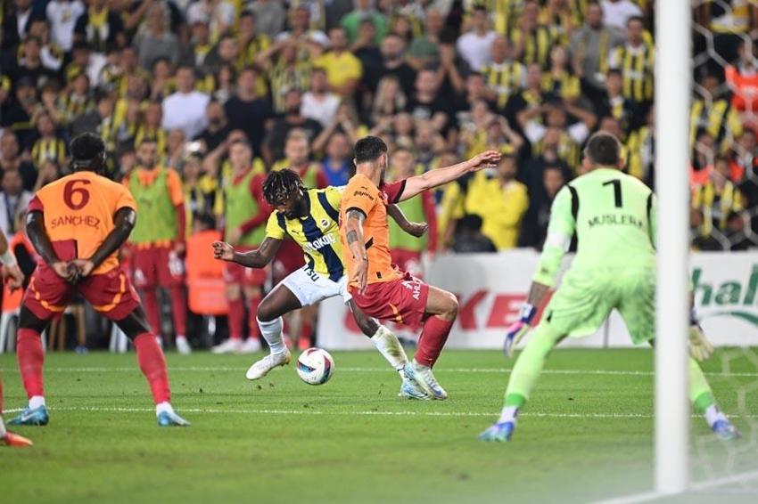 Fenerbahçe Galatasaray derbisinde Jose Mourinho'yu çıldırtan karar!