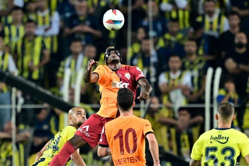 Fenerbahçe Galatasaray derbisinde Jose Mourinho'yu çıldırtan karar!