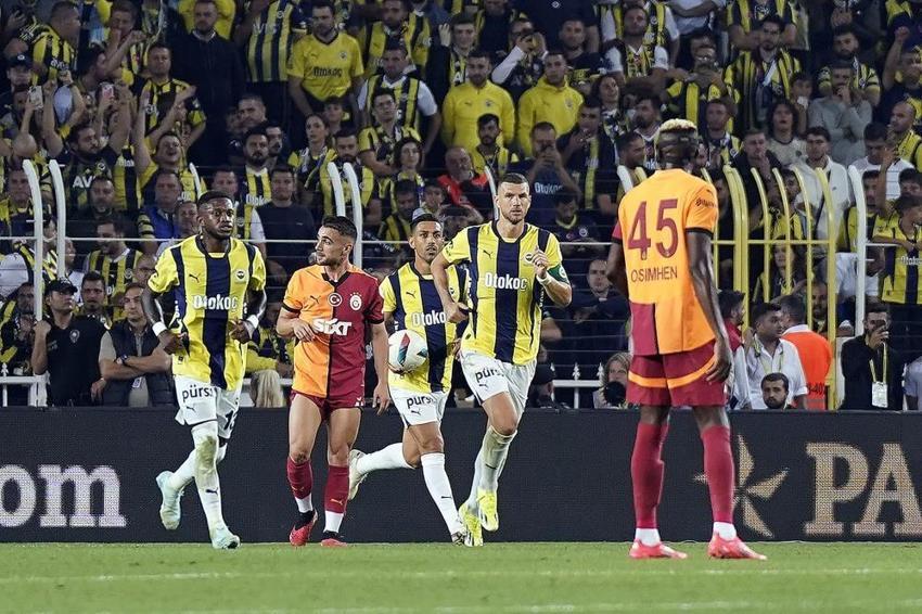 3-1 sonrası protokol tribününde olay! Su şişesi atıp küfür etti