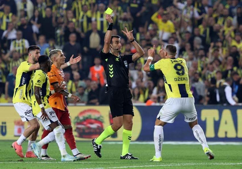 Galatasaraylı futbolculardan soyunma odasında şok hareket! Geride bıraktıkları Ali Koç'u öfkelendirdi