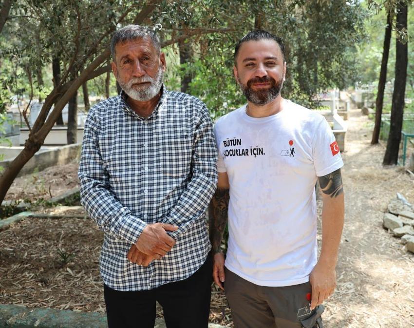 Sokak röportajı hayatını değiştirdi: Yıllar sonra özlemini çektiği Adana'ya geldi, ölmeden önceki hayali gerçek oldu