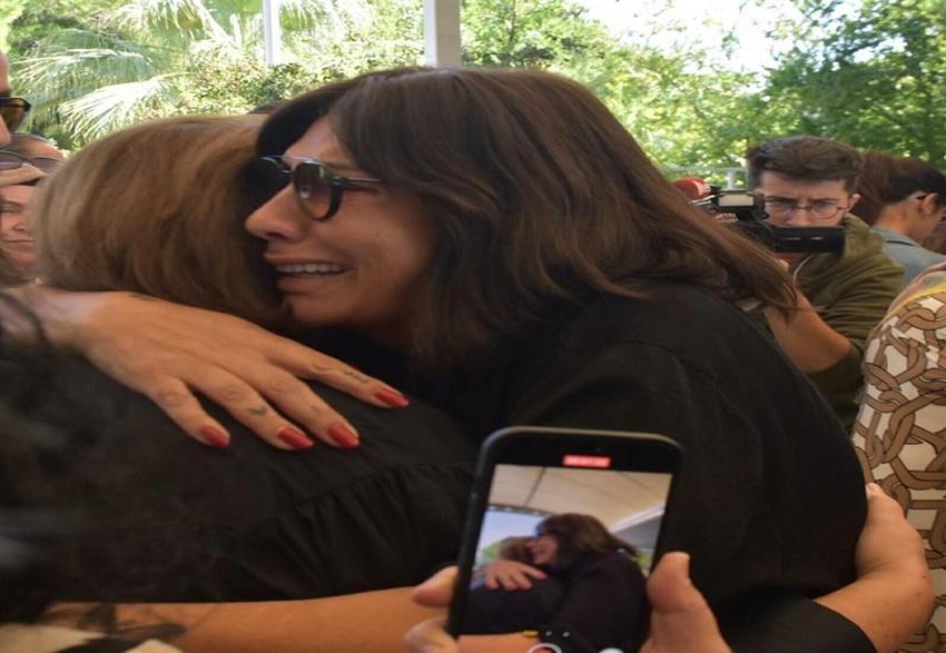 Metin Arolat, İzmir'de son yolculuğuna uğurlandı 