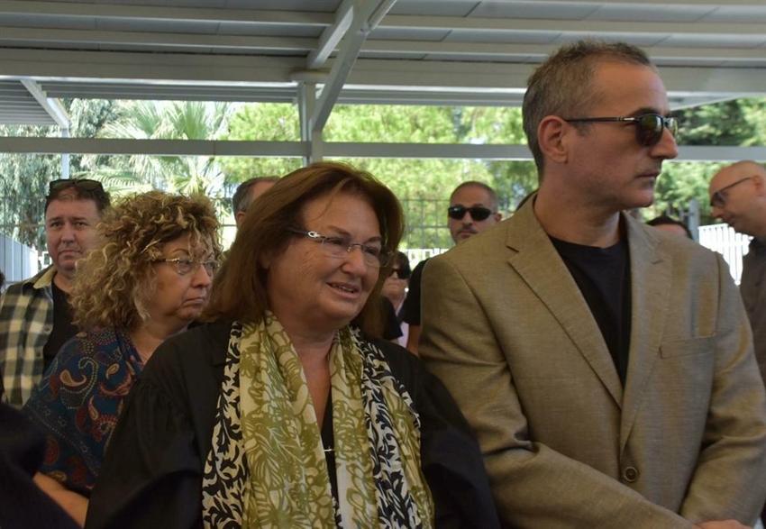 Metin Arolat, İzmir'de son yolculuğuna uğurlandı 