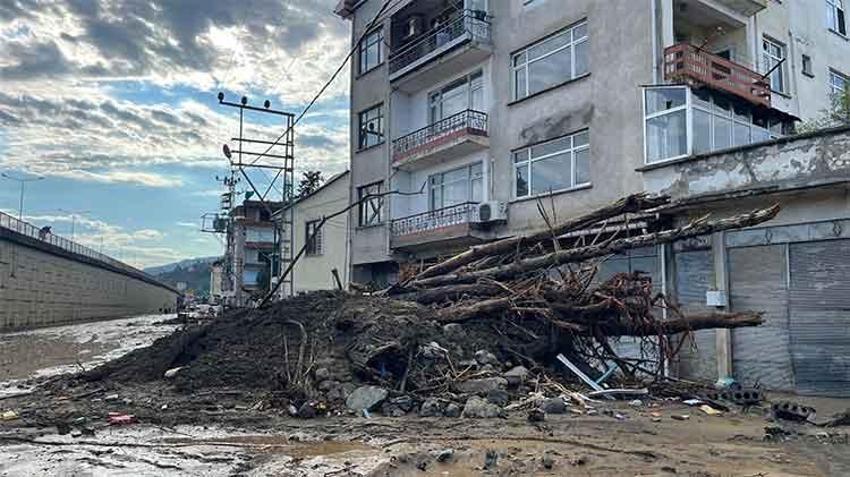 Trabzon'daki sel felaketi sonrası kritik uyarı: Gravite etkisi yerleşim alanlarını doğrudan etkileyecek