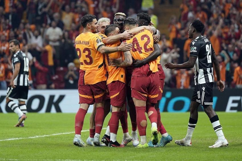 Okan Buruk yapmadı! Kerem Demirbay bekledi, Gabriel Sara'yı tek sözle bitirdi