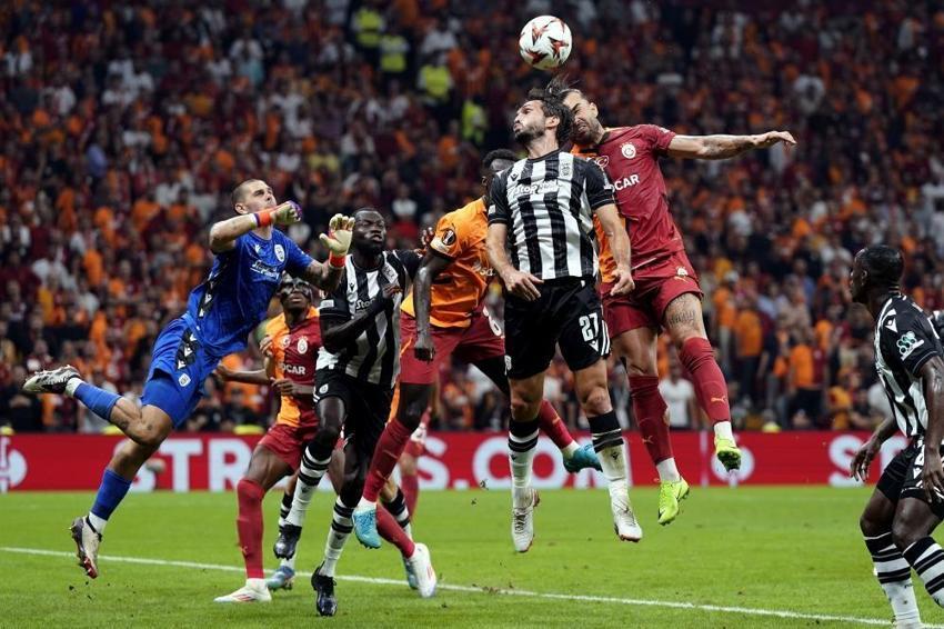 Günay Güvenç'i övüp Icardi'ye seslendi: Osimhen'e de öğret bunları