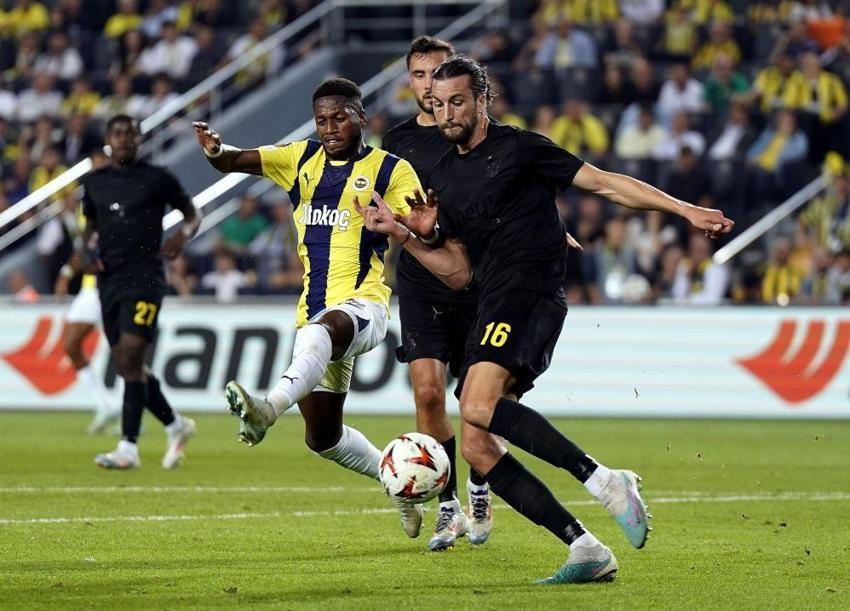 Allah, Fenerbahçe taraftarına sabır versin deyip bombaladı: Mourinho, İrfan Can Kahveci'yi sevmiyor