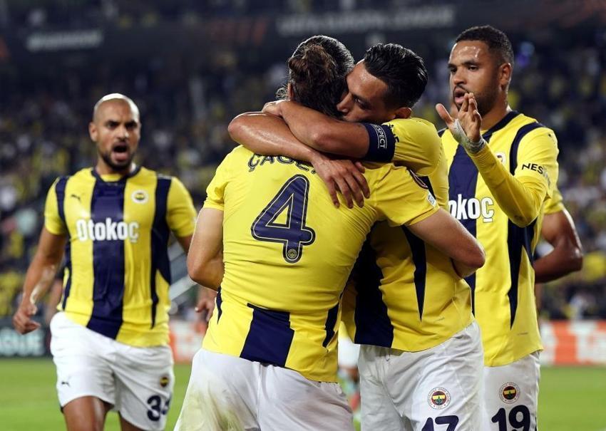 Allah, Fenerbahçe taraftarına sabır versin deyip bombaladı: Mourinho, İrfan Can Kahveci'yi sevmiyor