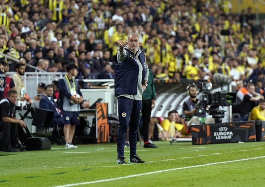 Allah, Fenerbahçe taraftarına sabır versin deyip bombaladı: Mourinho, İrfan Can Kahveci'yi sevmiyor