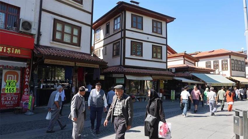 Türkiye'nin en kısa sokağı! 15 adımda bitiyor