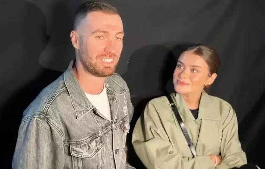 Murat Boz'dan kendisini konserde izleyen annesine jest