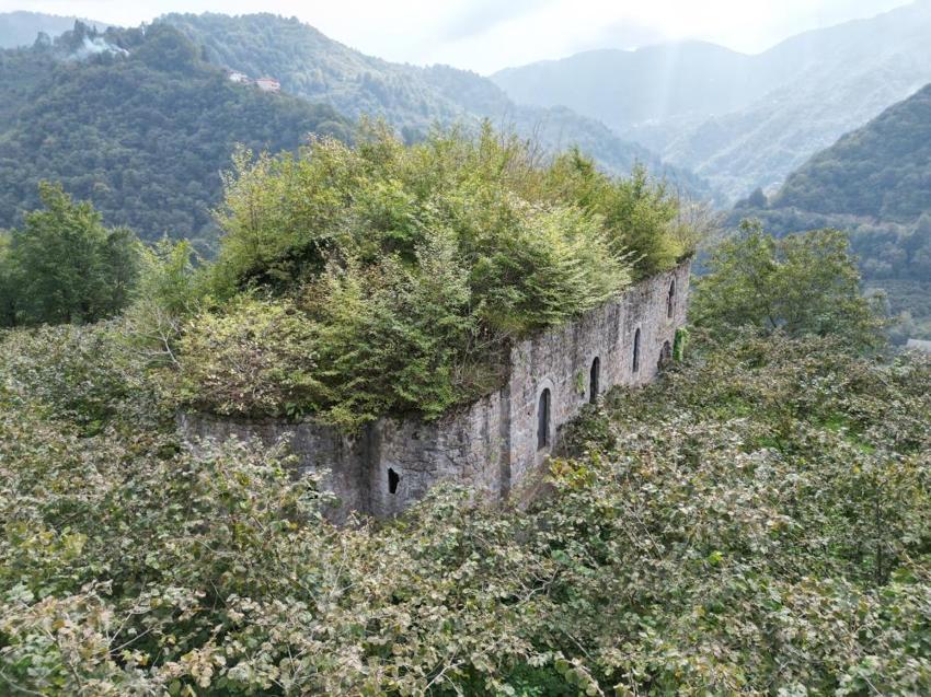 Trabzon'daki kiliselere defineci istilası: Kiliseden camiye çevrilmiş ibadethanede kazı yapmışlar, Evlerin altını bile kazmışlar