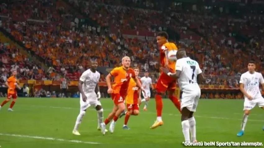 Galatasaray - Kasımpaşa maçında penaltı kararı doğru mu? Eski hakemler not verdi
