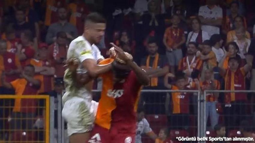 Galatasaray - Kasımpaşa maçında penaltı kararı doğru mu? Eski hakemler açıkladı