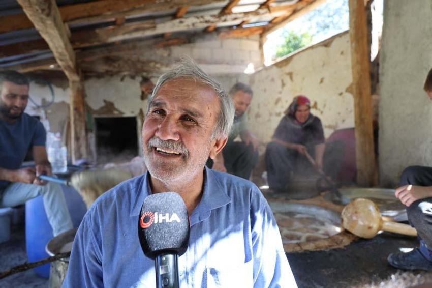 Adana'da meşe külüyle harmanlayıp ekonomiye kazandırıyorlar! 10 Kilogramdan 1 kilogram elde ediyorlar