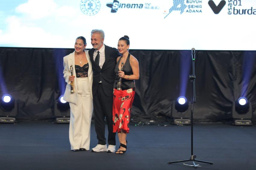 Altın Koza'da ödüller sahiplerini buldu: Törene damga vurdu: Sinema umuttur