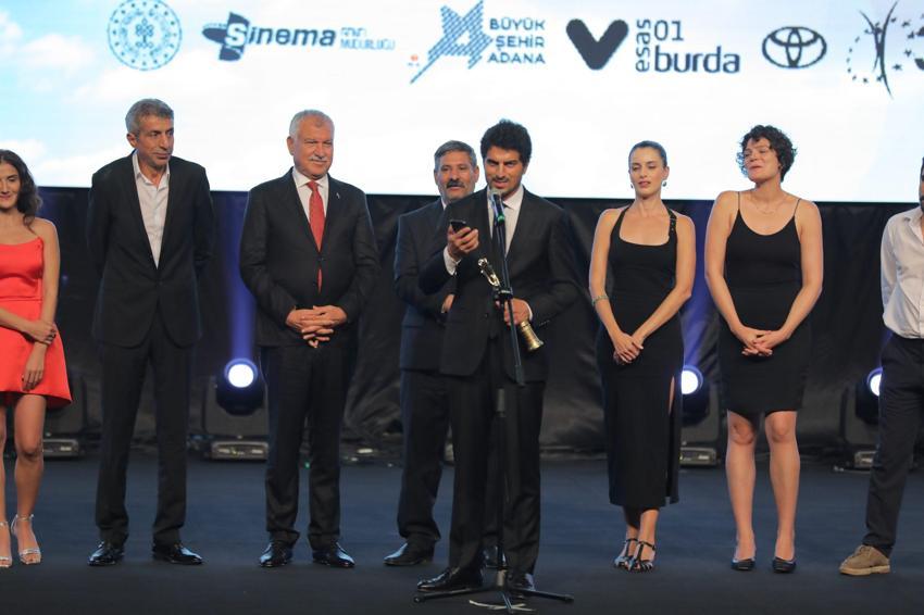 Altın Koza'da ödüller sahiplerini buldu: Törene damga vurdu: Sinema umuttur