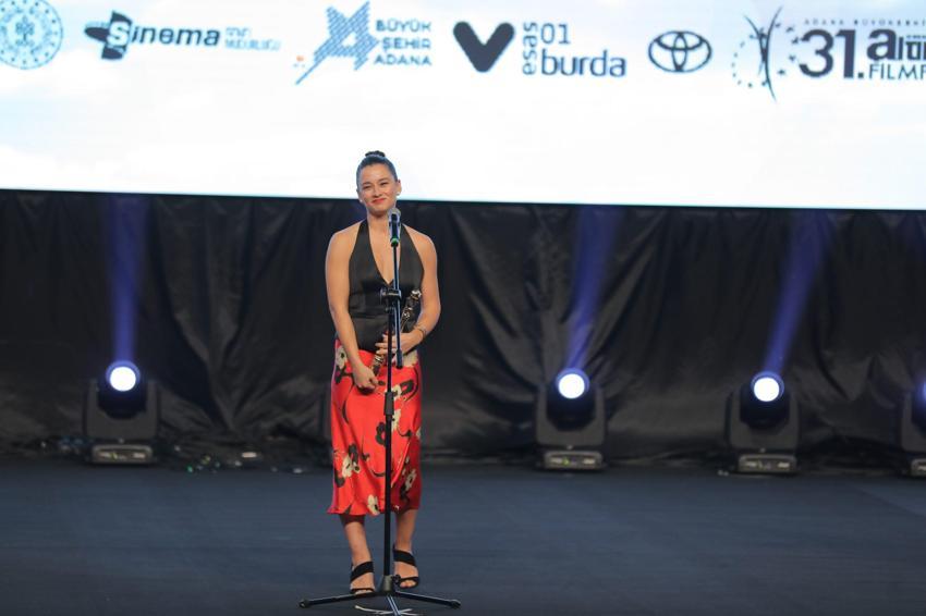 Altın Koza'da ödüller sahiplerini buldu: Törene damga vurdu: Sinema umuttur