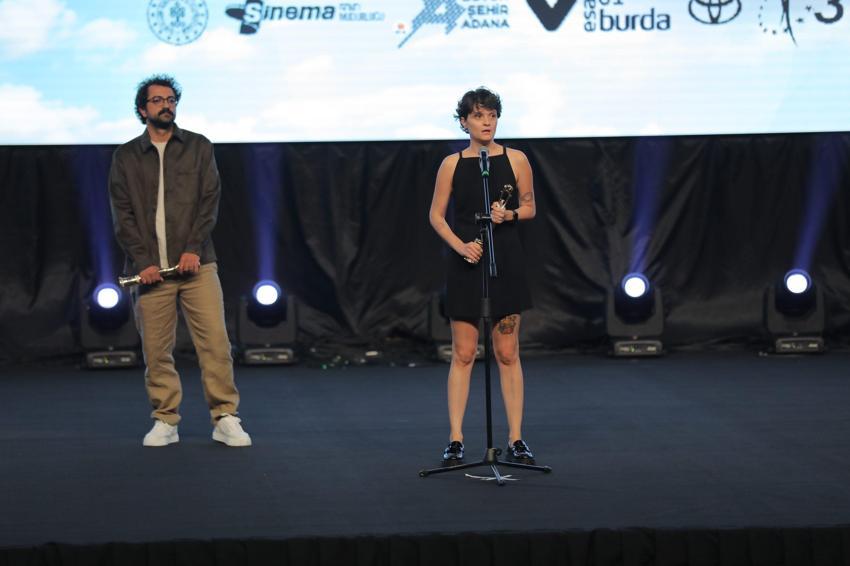 Altın Koza'da ödüller sahiplerini buldu: Törene damga vurdu: Sinema umuttur