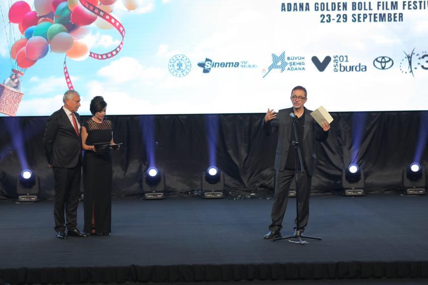 Altın Koza'da ödüller sahiplerini buldu: Törene damga vurdu: Sinema umuttur